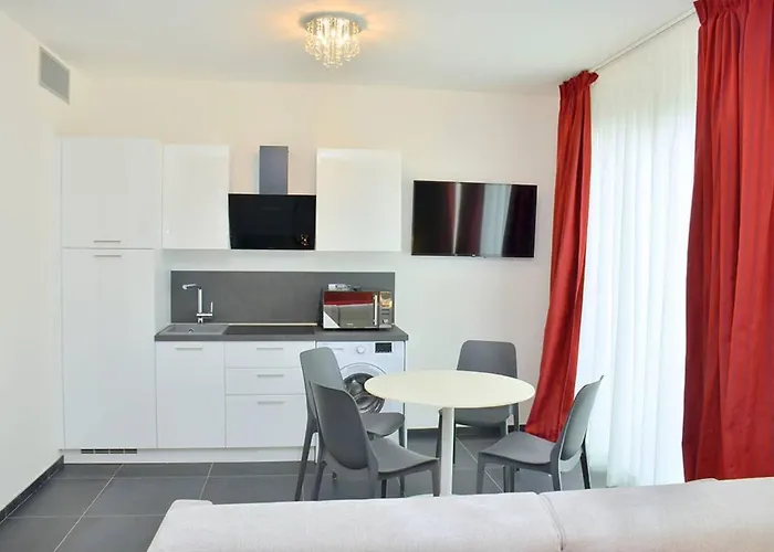 Daire Elegant Located On The Gorgeous Coast Of *