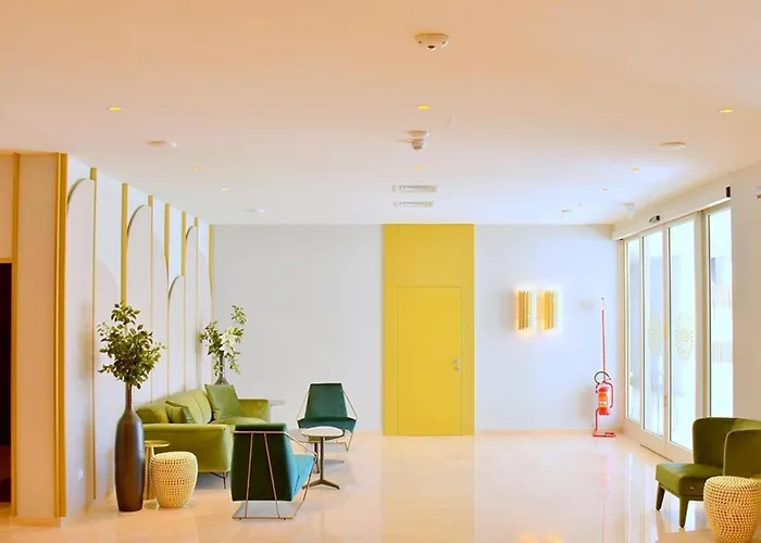 Elegant Located On The Gorgeous Coast Of Apartment *